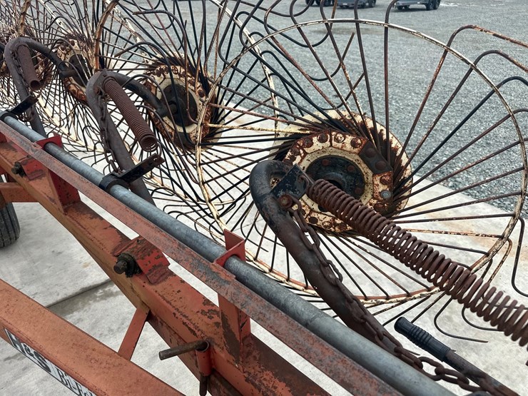 #5037-•-bi-fold-hay-rake-image-9