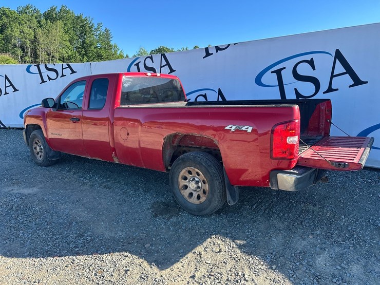 2012-chevrolet-1500-image-3