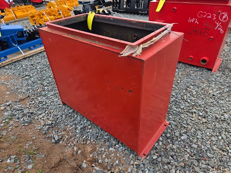 #6158-•-tank-with-baffle-image-1