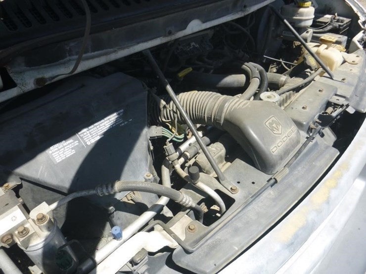 2003-dodge-ram-van-image-11