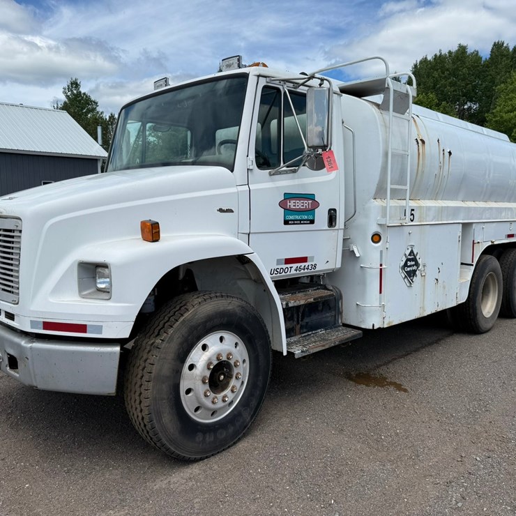 #1361 • 1995 Freightliner Fuel Truck