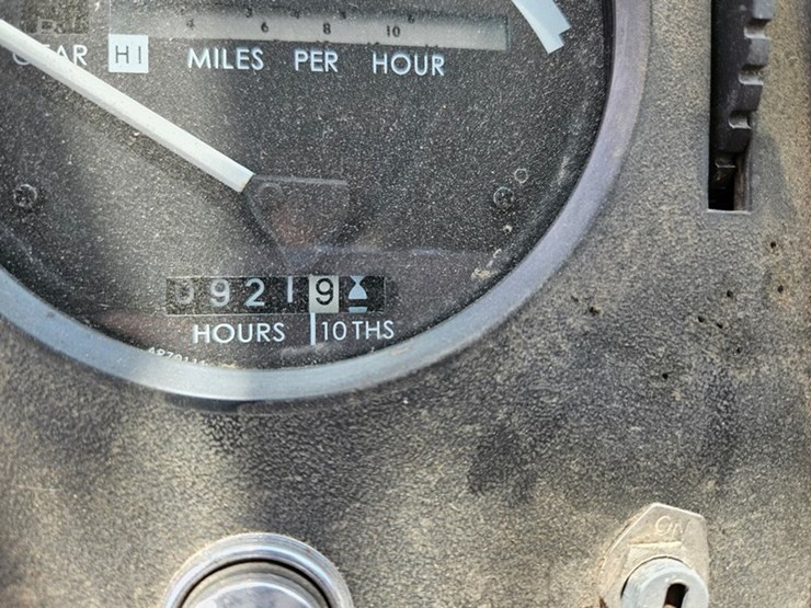 john-deere-8430-image-36