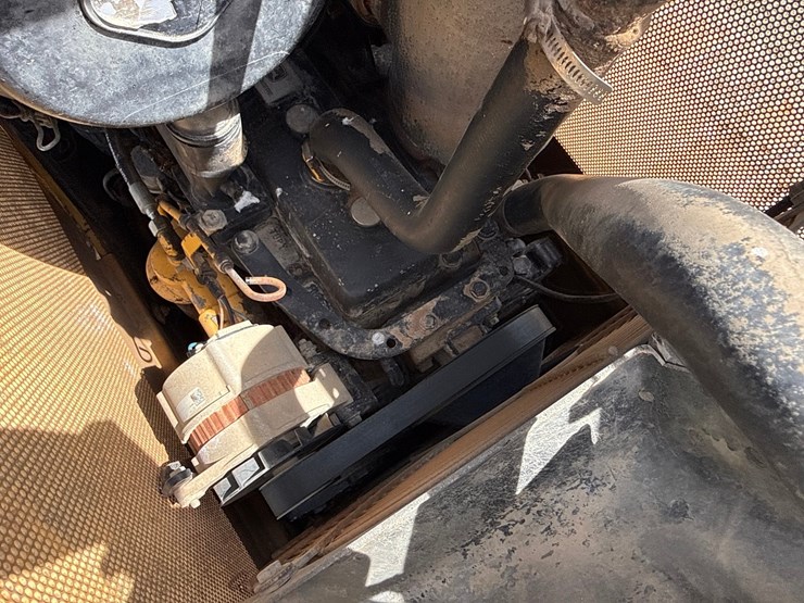 deere-550h-image-30