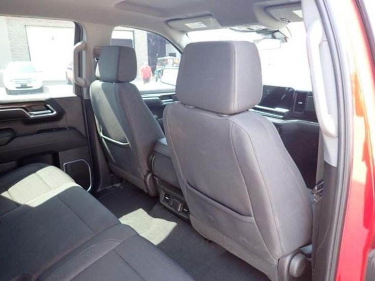 chevrolet-silverado-1500-image-41