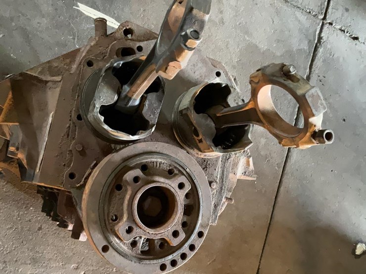 ford-351-cleveland-2-bolt-main-short-block-image-10
