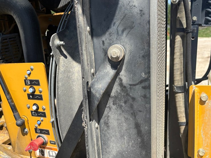caterpillar-cs-563e-image-26