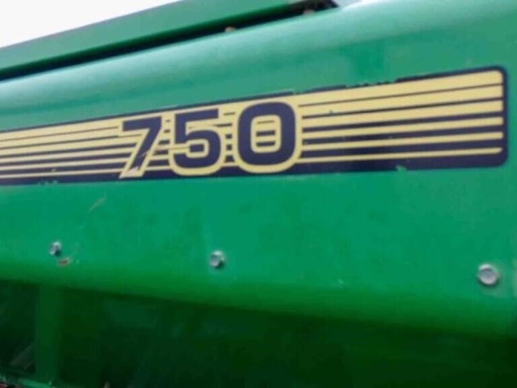 john-deere-750-image-9