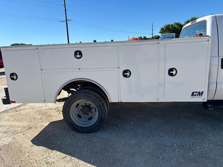 2004-ford-f450-image-51