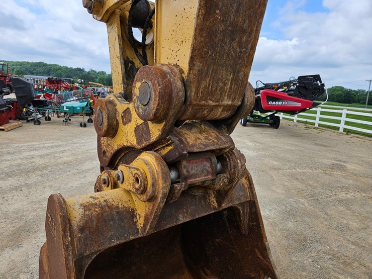 caterpillar-328d-lcr-image-10