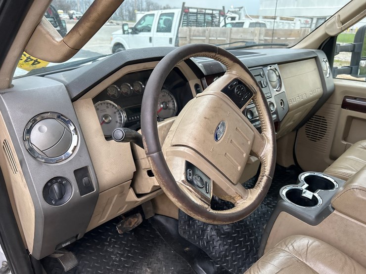 2008-ford-f350-image-44