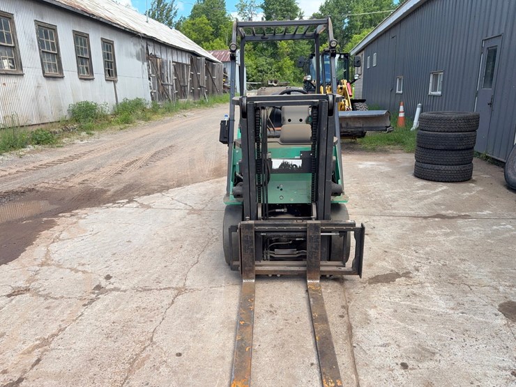 #1364-•-misubishi-fgc25n-forklift-image-8
