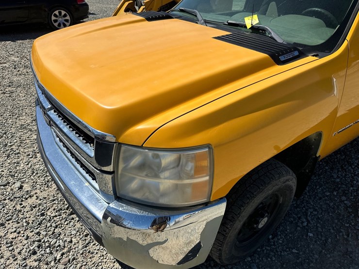 2008-chevrolet-2500-image-9