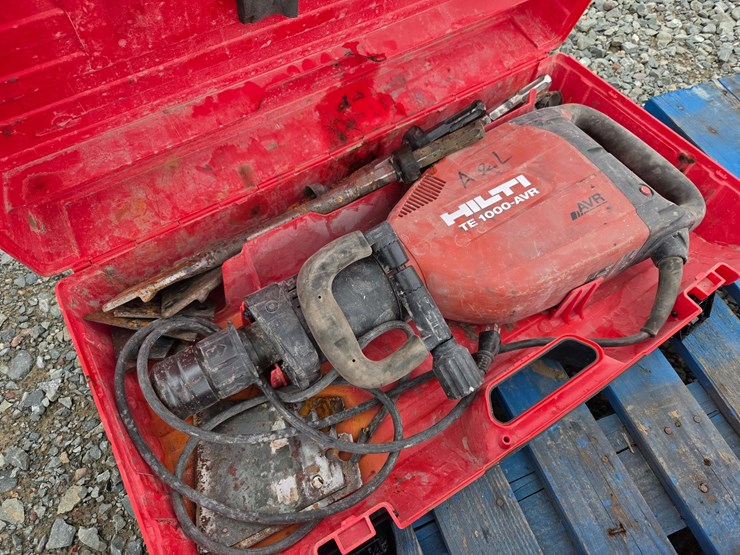 #6327-•-hilti-te-1000-avr-demolition-hammer-and-hdm-500-adhesive-injector-image-7
