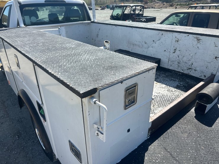 2019-ford-f550-image-19