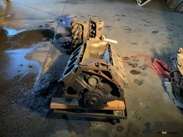 ford-429-460-standard-short-block-w/heads-image-6