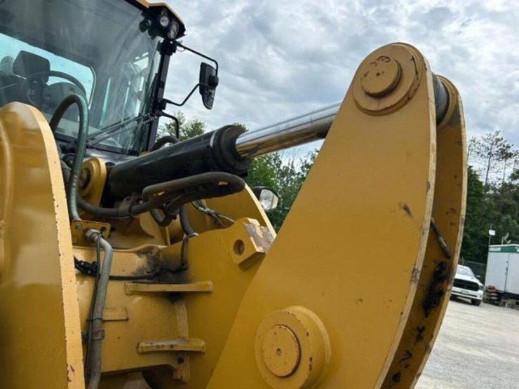 2016-caterpillar-938k-image-46