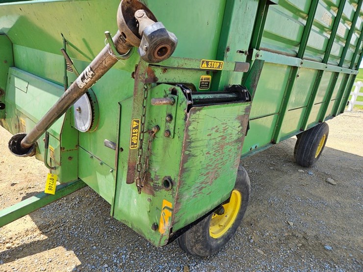 john-deere-714a-image-12