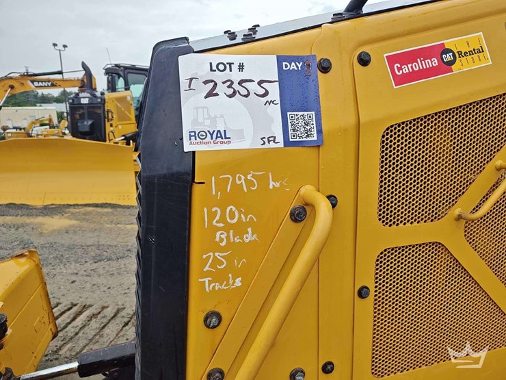 2020-caterpillar-d1-image-22