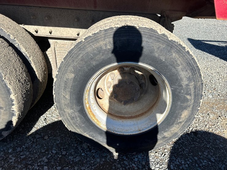 2001-mack-rd688s-image-94