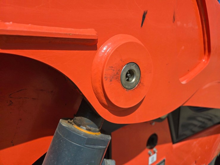 kubota-ssv75-image-18