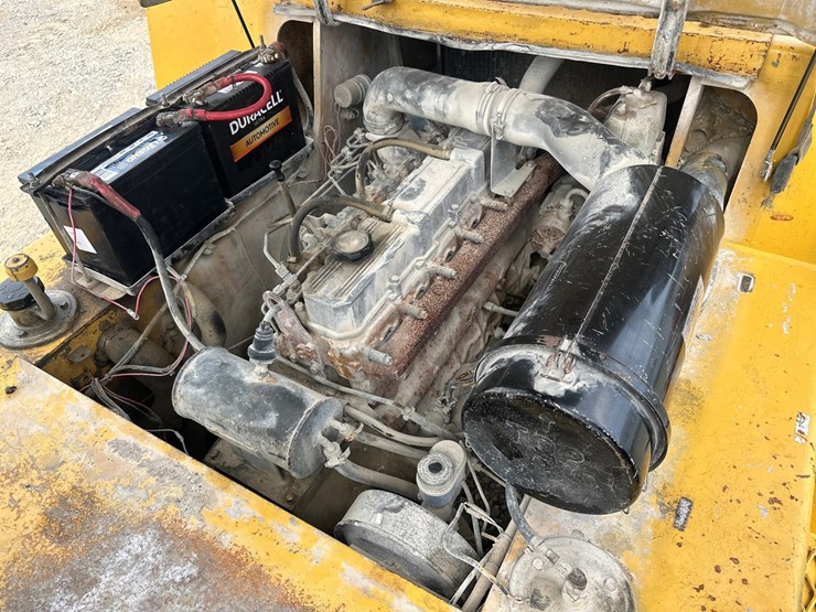 1995-caterpillar-dp70-image-40