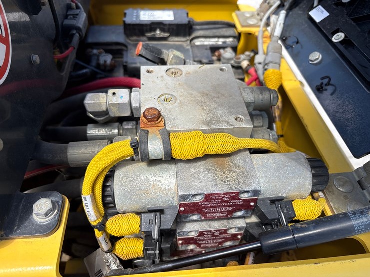 2018-bomag-bmp8500-image-12