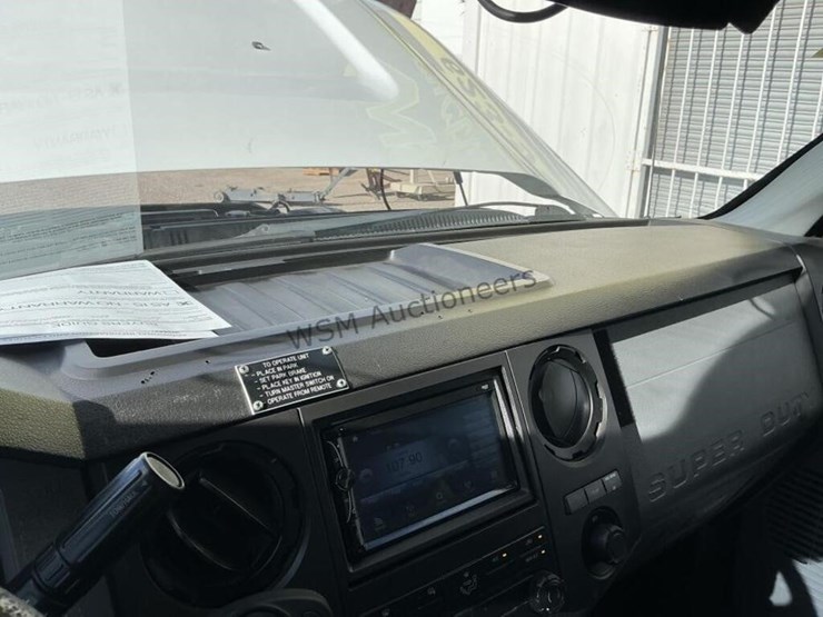 2015-ford-f550-image-22