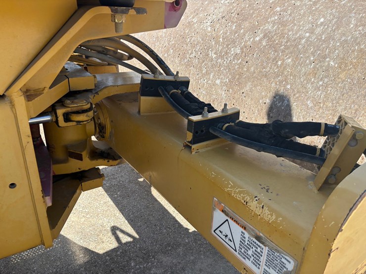 caterpillar-cs-563e-image-19
