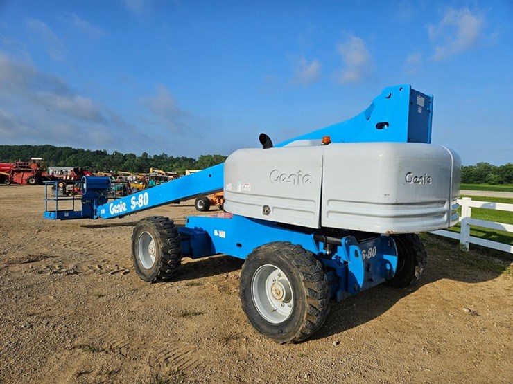 2005-genie-s80-image-3