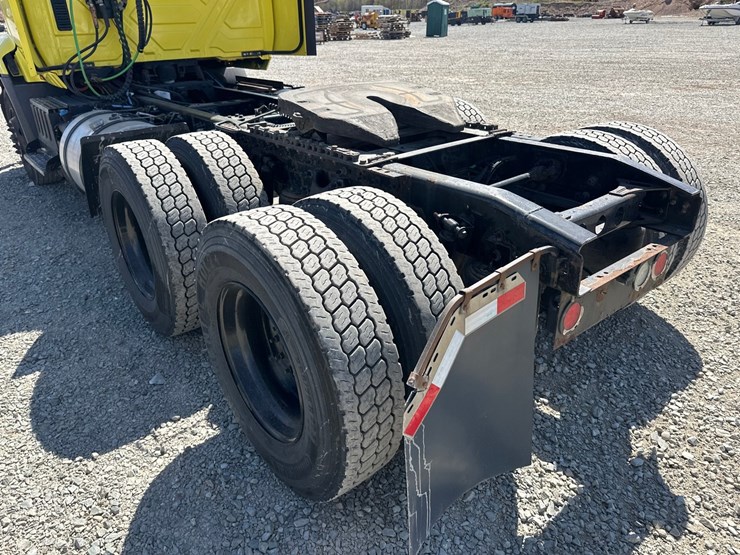 #60118-•-2019-international-rh613-day-cab-truck-tractor-image-16
