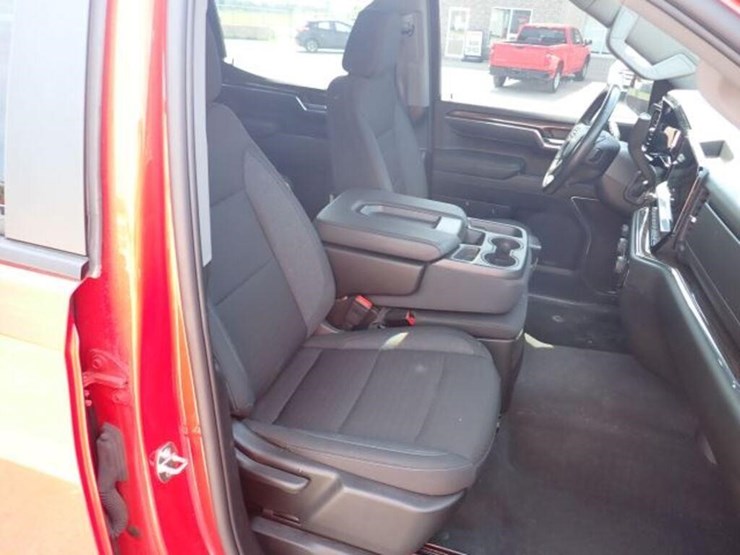 chevrolet-silverado-1500-image-33