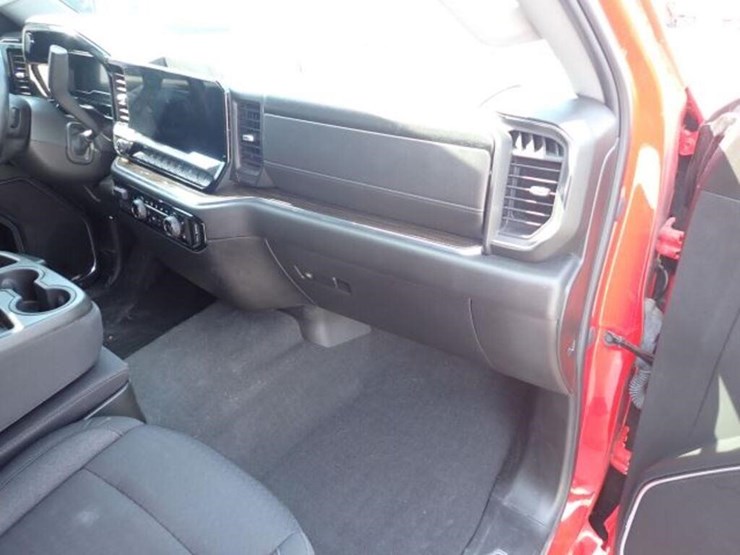 chevrolet-silverado-1500-image-34