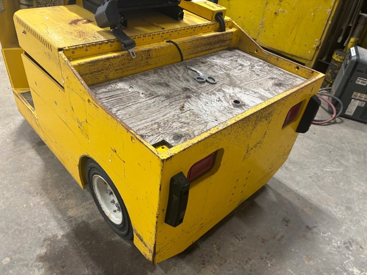 #2155-•-2017-mortec-t224-tugger-image-3