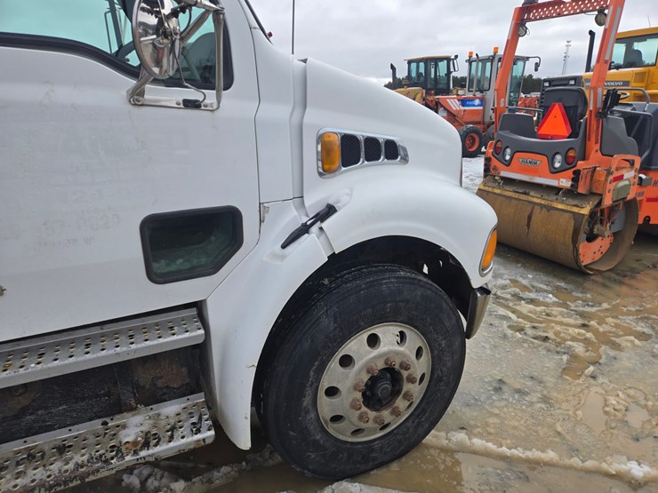#60855-•-2002-sterling-flatbed-truck-image-12