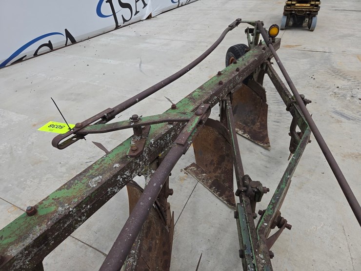 #5038-•-4-bottom-plow-image-10