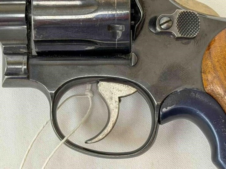 smith-&-wesson-revolver-image-5