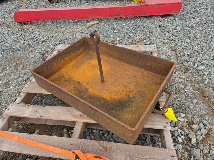 #6160-•-approx-5"x20"x28"-steel-tray-image-4