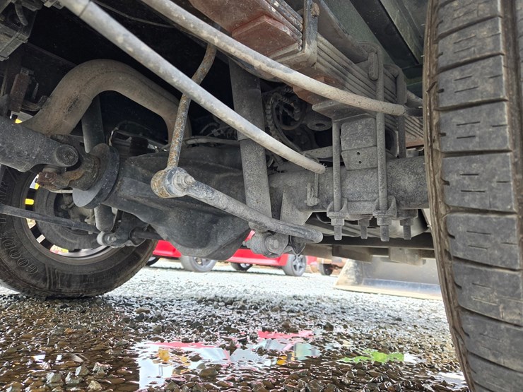 2019-ford-f350-xlt-image-39