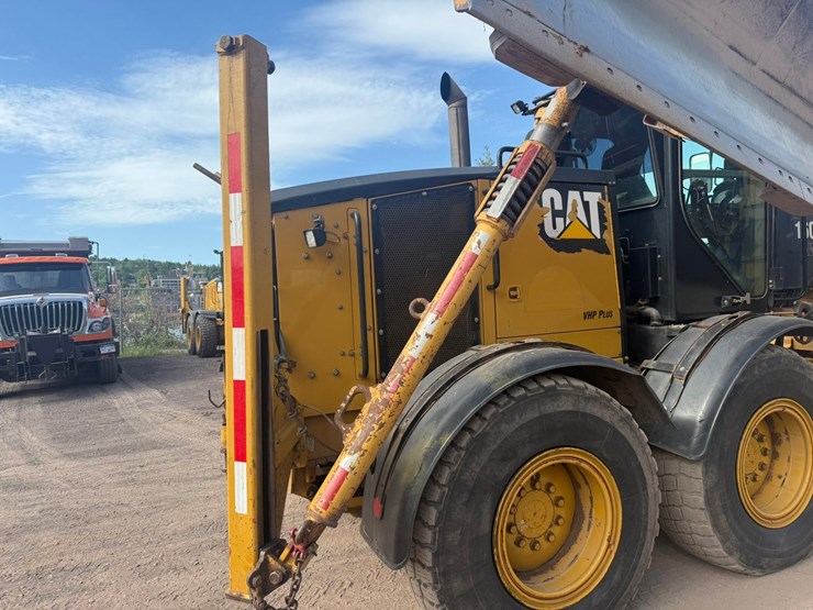 caterpillar-160m-image-150