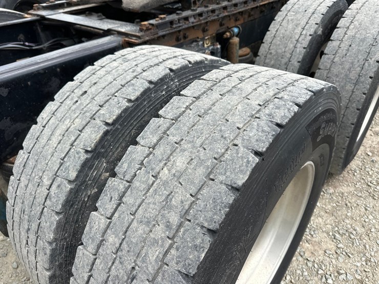 2014-kenworth-t660-image-73