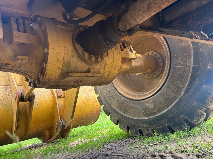 caterpillar-928g-image-91