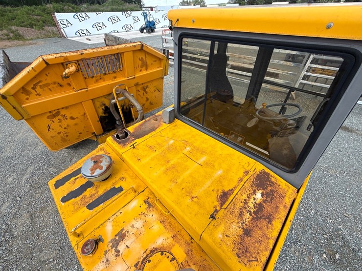 jcb-712-image-15
