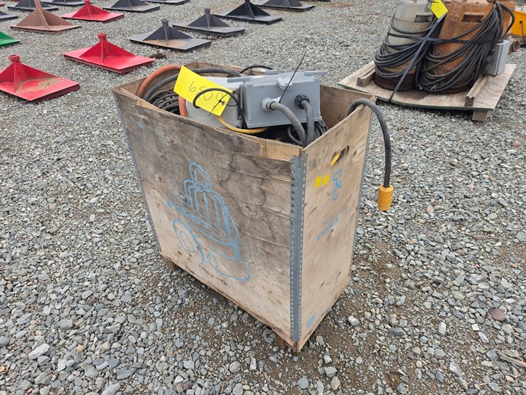 #6039-•-box-of-misc.-electrical-boxes-and-wires-image-3