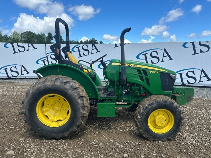 2018-john-deere-5065e-image-6