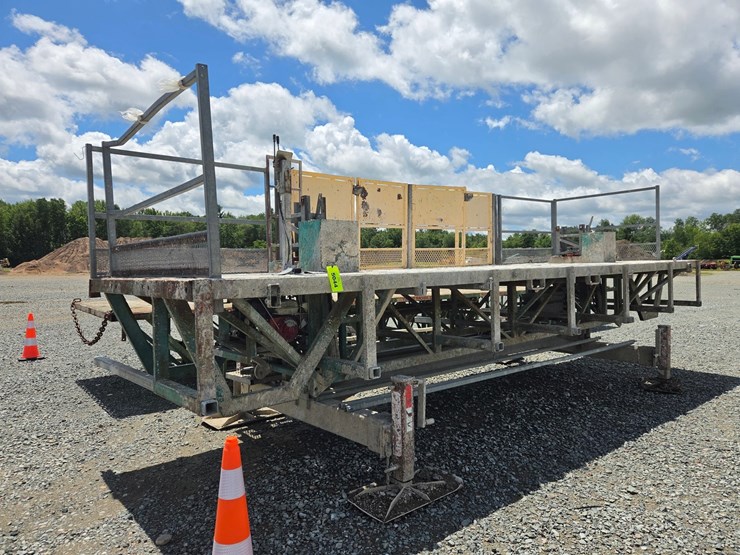 #5044-•-hydro-mobile-hm2-mast-climbing-work-platform-scaffold-image-9