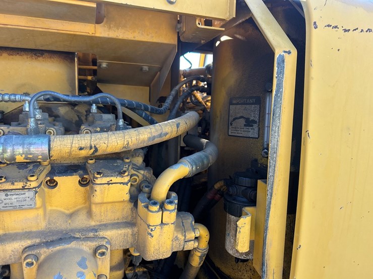 2000-deere-200-lc-image-42