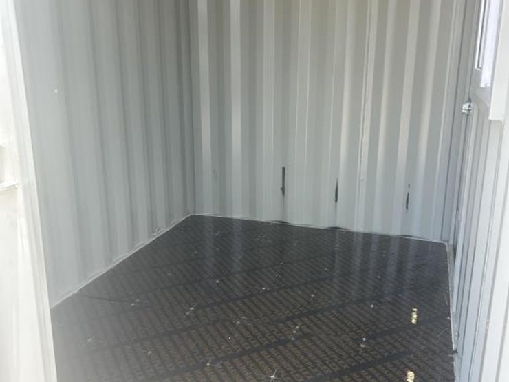 #39-•-10'-conex-shipping-container---one-trip-image-12