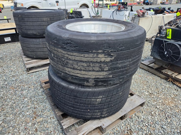 #6463-•-(2)-445/50r22.5-tires-w/-aluminum-rims-image-4