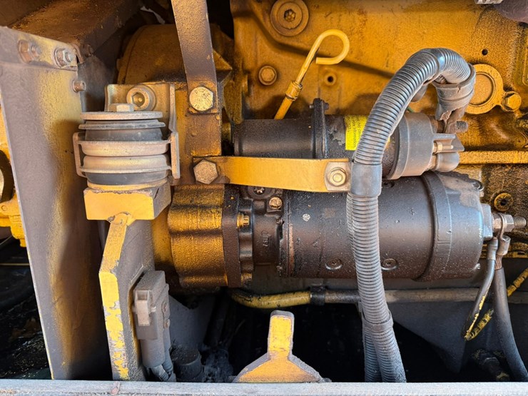 caterpillar-m318-image-50