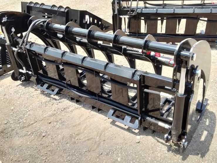 #144-•-skid-steer-curved-log-grabber-image-4